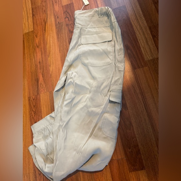 Max studio ,women ,polyester ,spandex pants XL - Picture 5 of 7